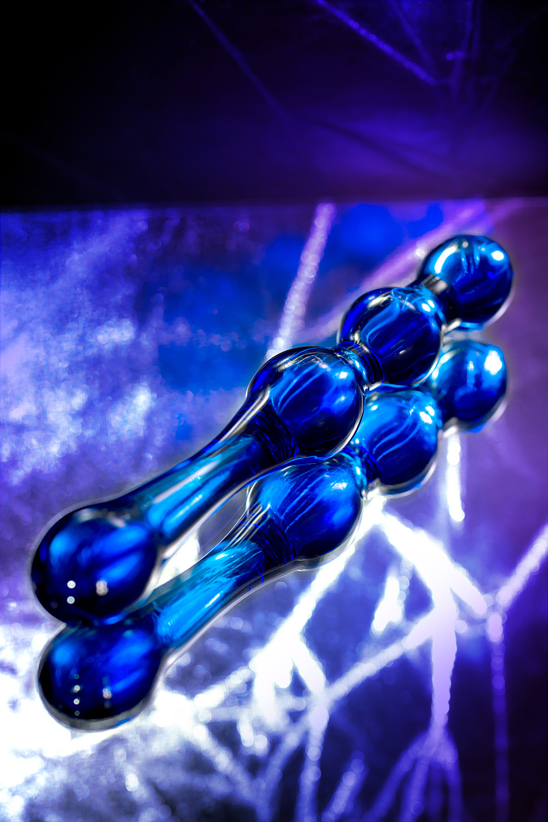 Двусторонний фаллоимитатор Sexus Glass, стекло, синий, 20,5 см в магазине ESEXTOYS