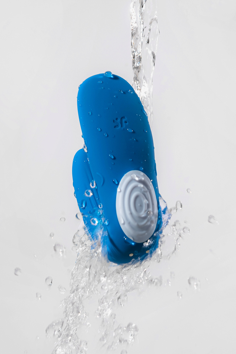 Многофункциональный стимулятор для пар Satisfyer Partner Whale, силикон, голубой, 17 см. в магазине ESEXTOYS