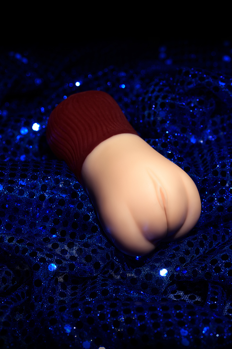 Мастурбатор реалистичный MAGIC EYES Gokusai Uterusс выпадающей маткой, TPE, телесный, 15 см в магазине ESEXTOYS
