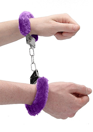 Металлические наручники с меховой обивкой Beginner's Handcuffs Furry в магазине ESEXTOYS