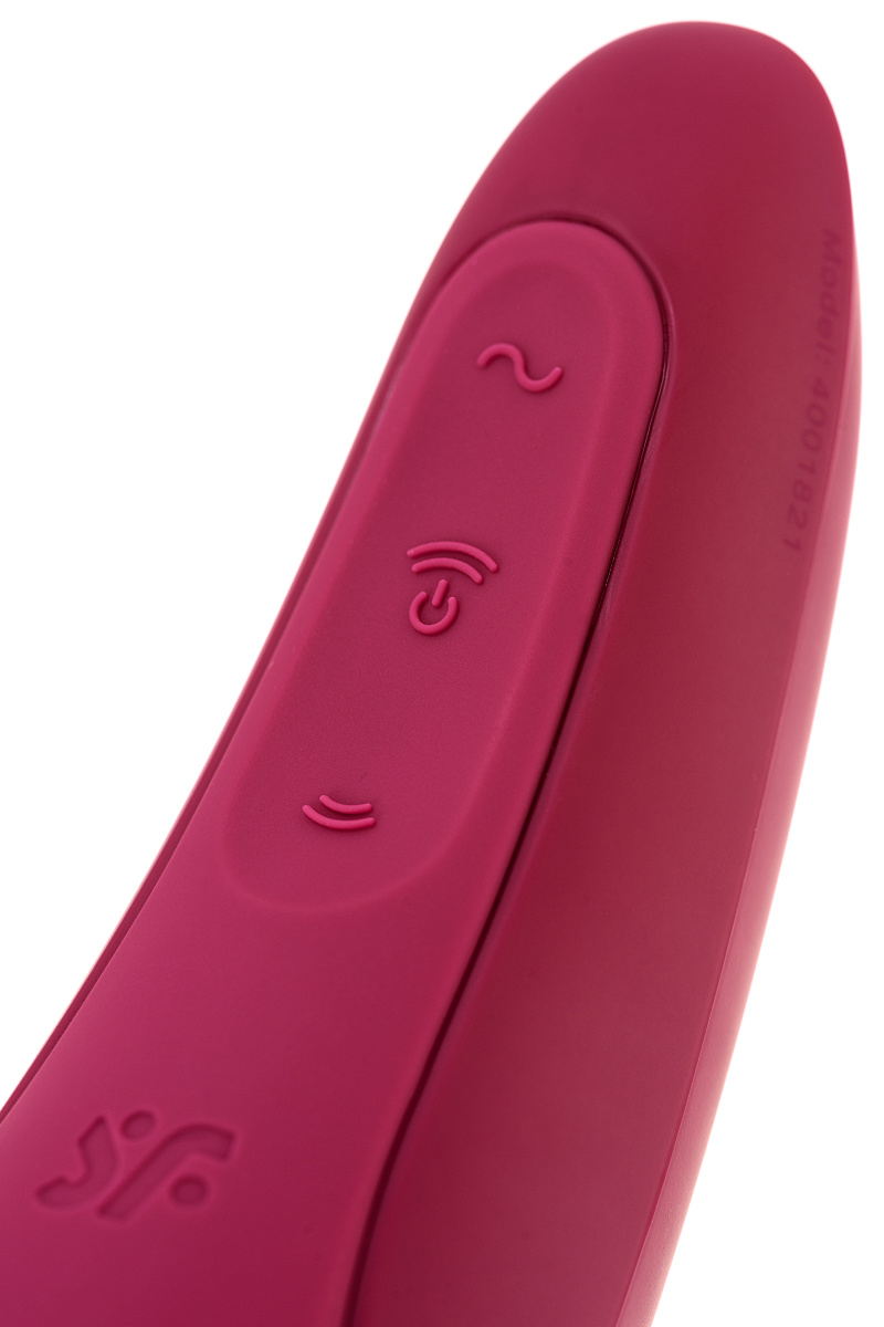 Вакуум-волновой бесконтактный стимулятор клитора Satisfyer Curvy 1+, силикон, красный, 14,3 см. в магазине ESEXTOYS